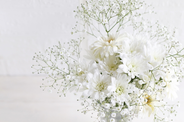 白い花の花束